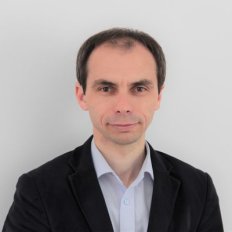 Dr. Razvan Ion Cirstea Dr. Razvan Ion Cirstea — consultație medicală online pe Ringdoc